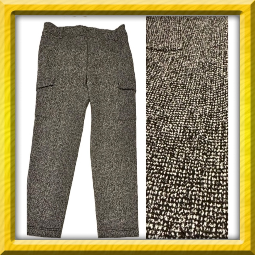 Pants - Soho pants cargo pull on - black & white specked - size Large BOGO